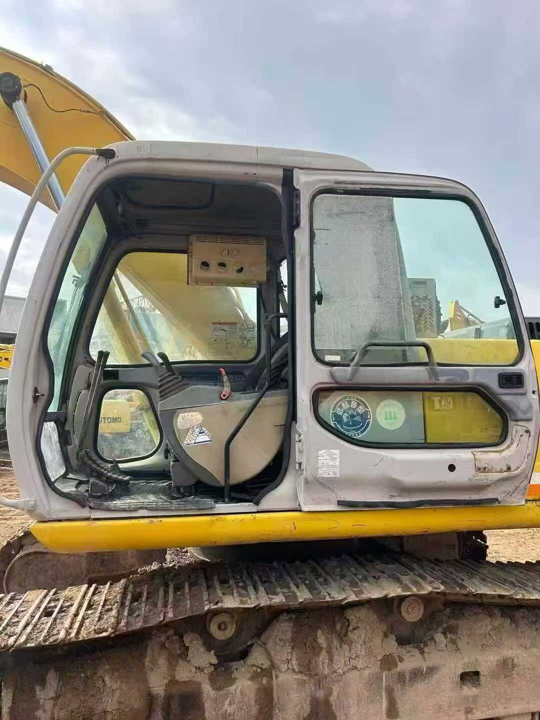 Used Sumitomo SH200-3 Excavator 2016 Model / 4