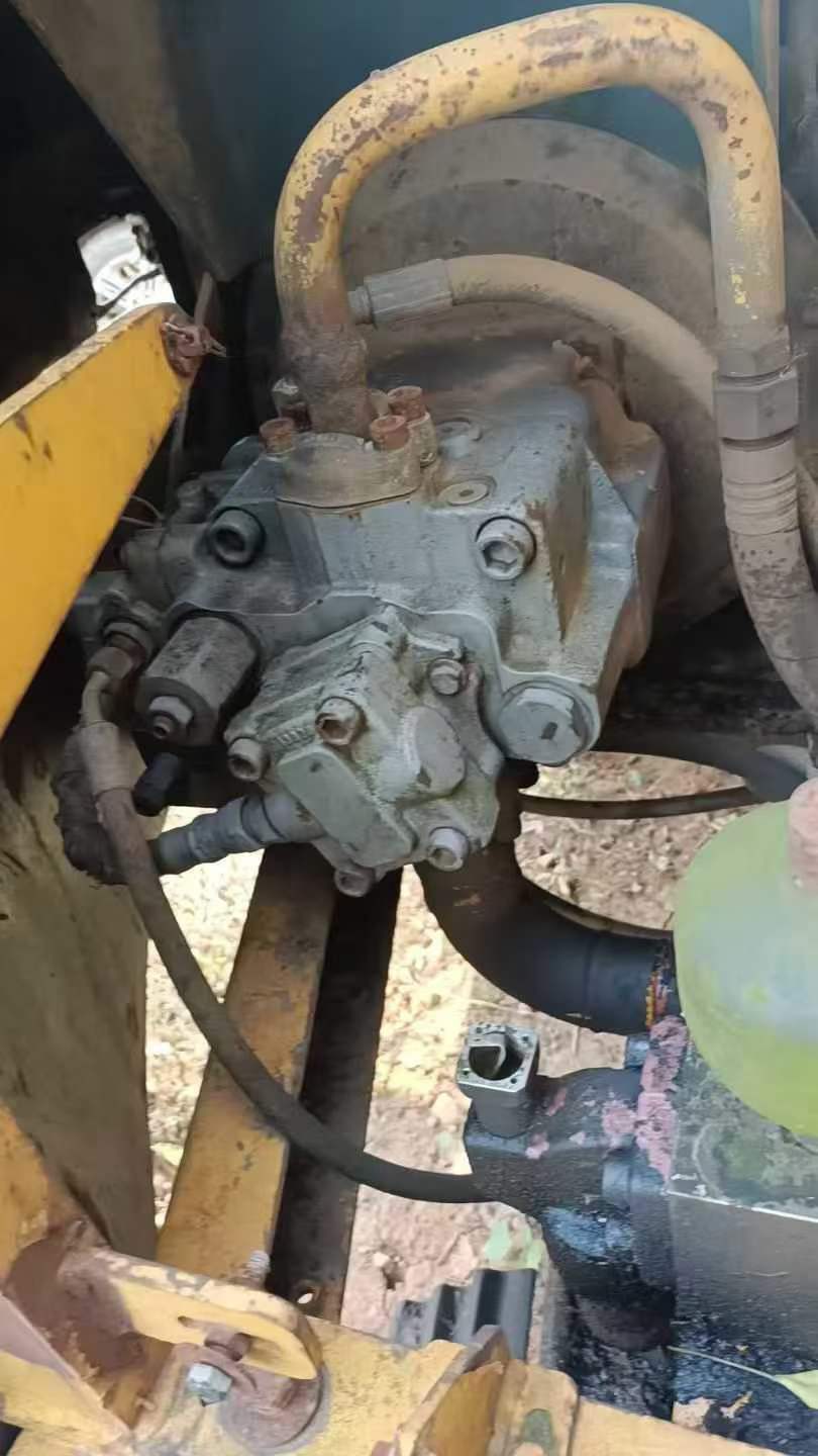 Used XCMG XE80 Excavator 2016 Model / 3