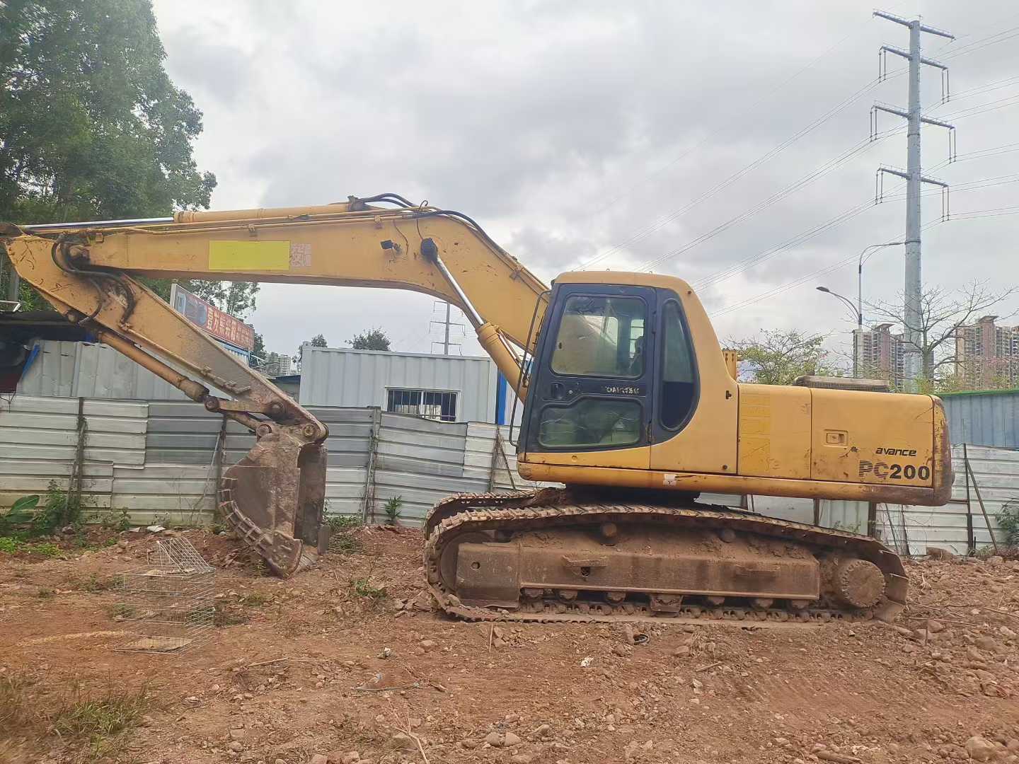 Used Komatsu PC200-6E Excavator 2016 Model / 7