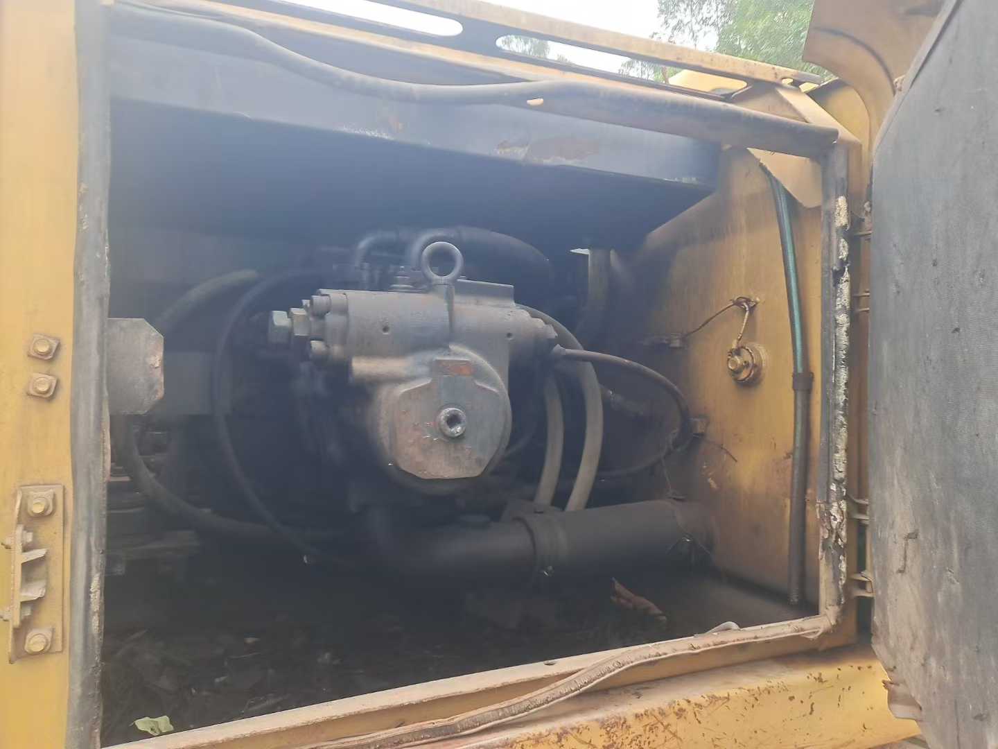 Used Komatsu PC200-6E Excavator 2016 Model / 6