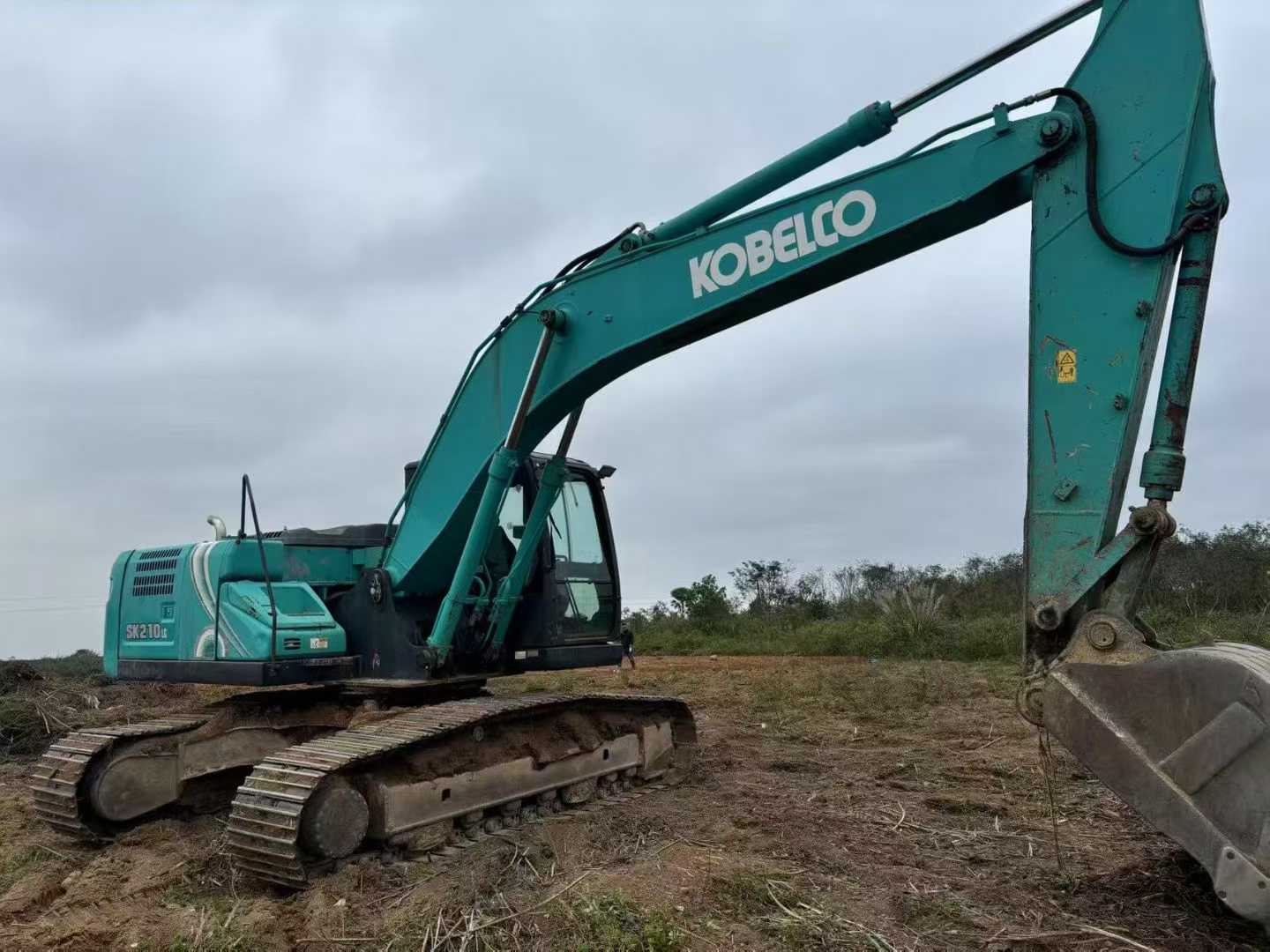 Used Kobelco SK210 Excavator 2016 Model / 4