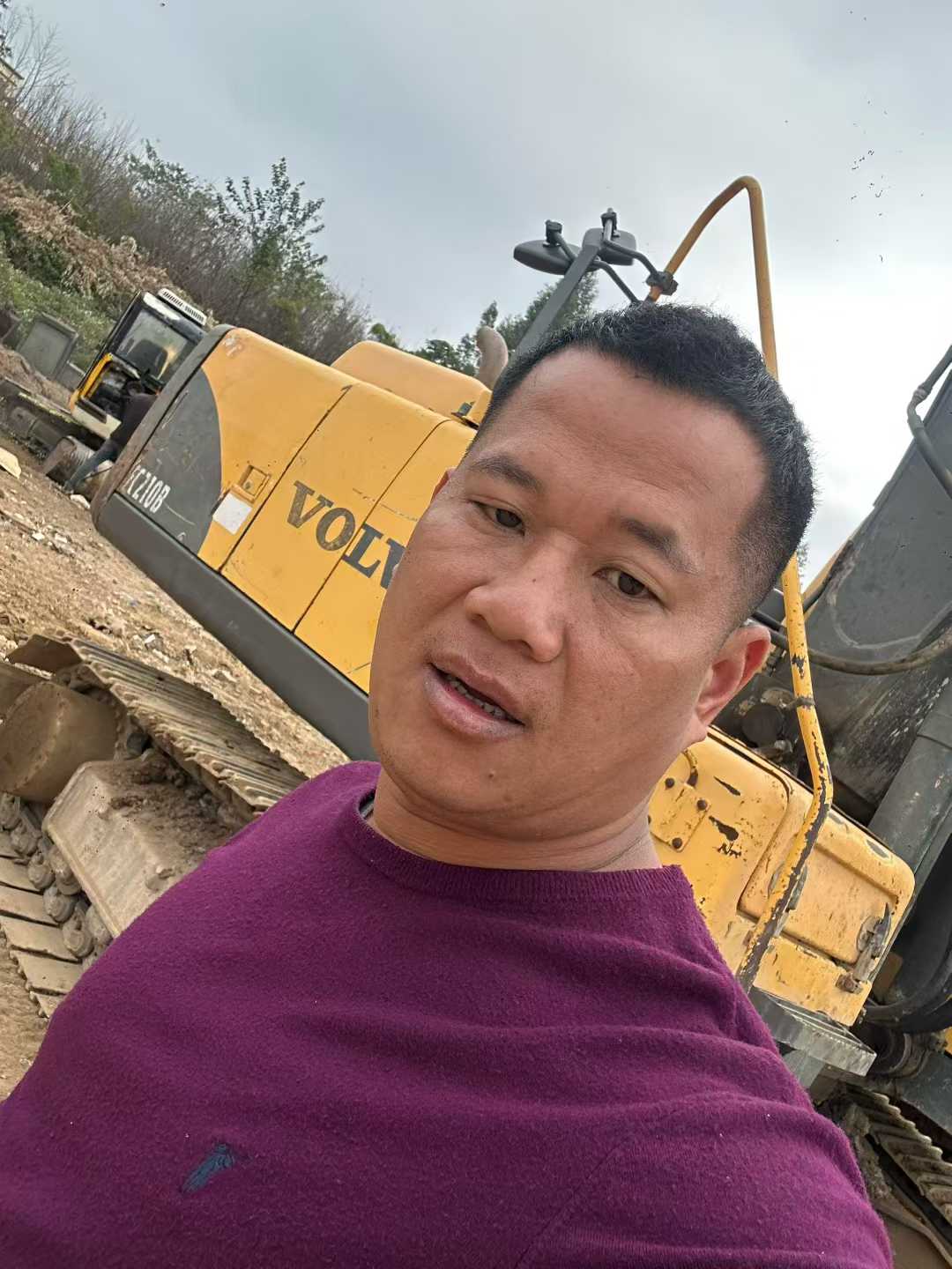 Used Volvo EW210C Excavator 2013 Model