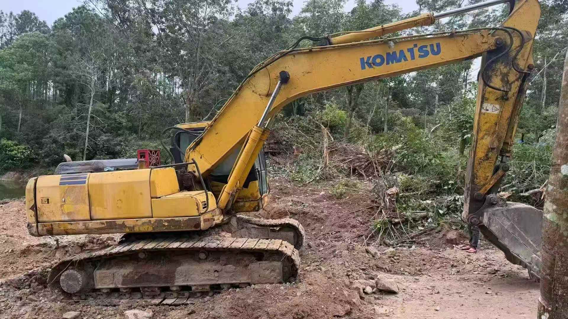 Used Komatsu PW200-7 Excavator 2016 Model