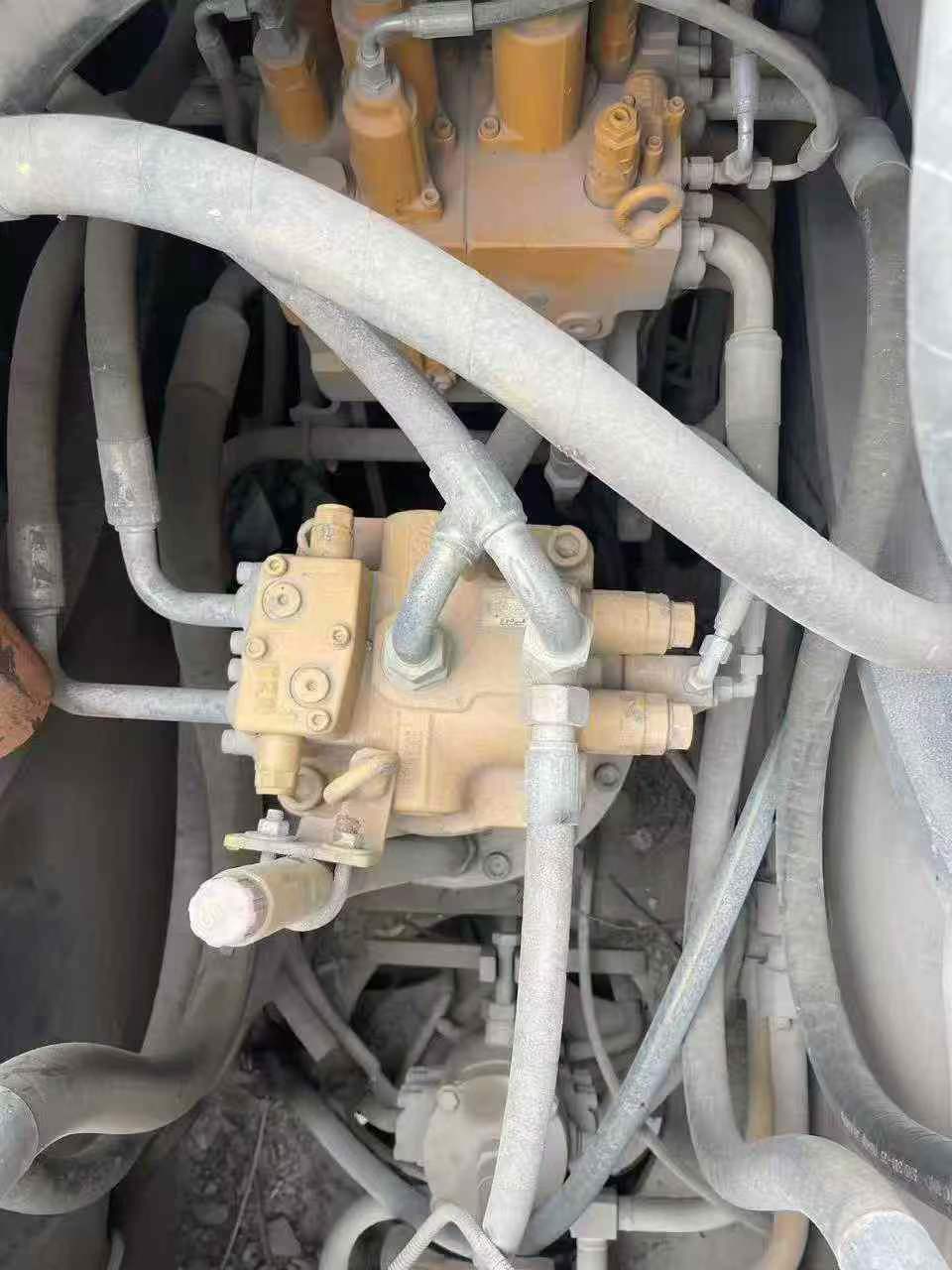 Used Sany SY215W Excavator 2019 Model / 4