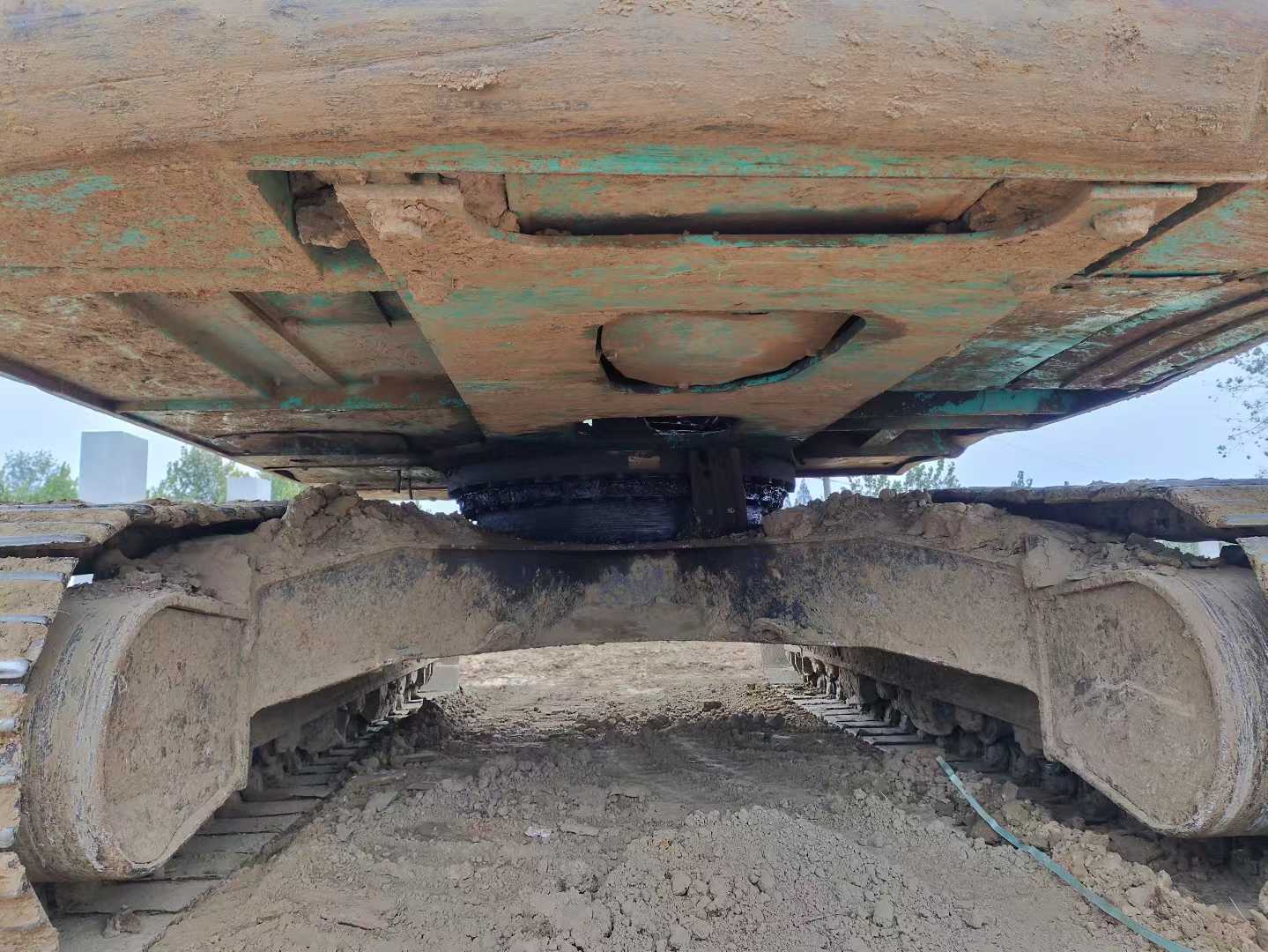 Used Kobelco SK200 Excavator 2012 Model / 9