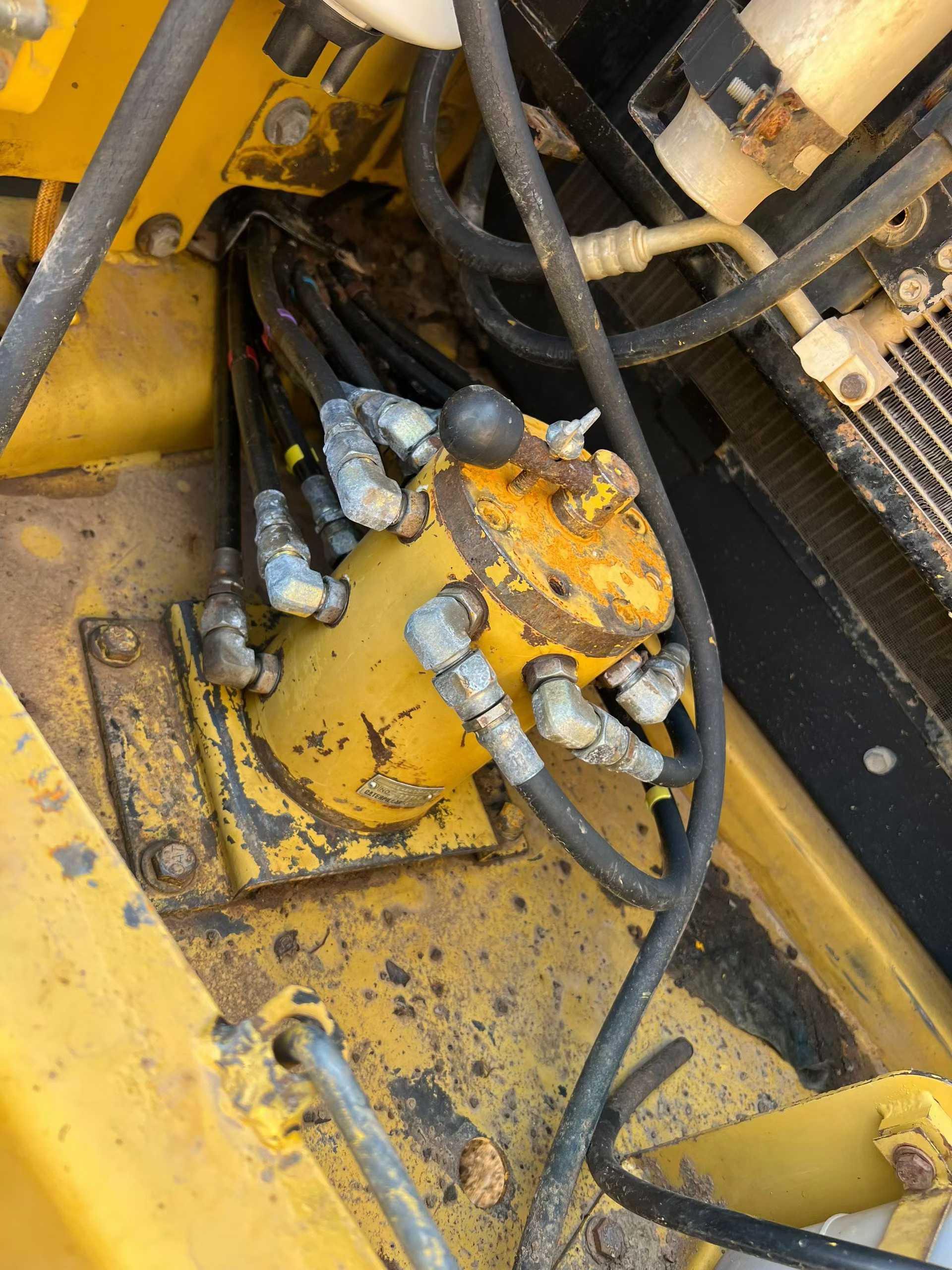 Used Caterpillar 320D Excavator 2016 Model / 6