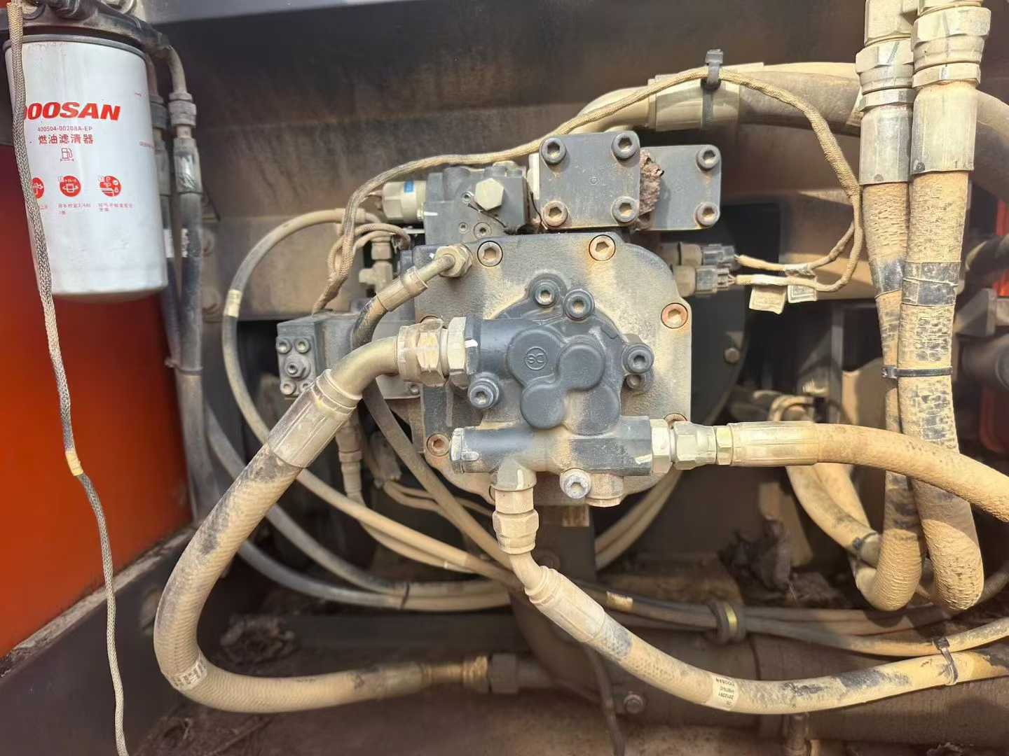 Used Doosan DX15 Excavator 2018 Model / 9