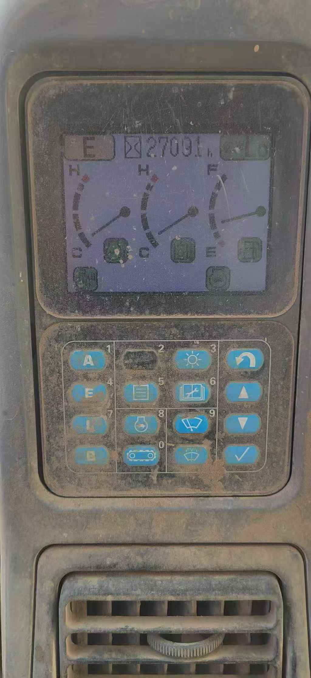 Used Komatsu PW200-7 Excavator 2016 Model / 6