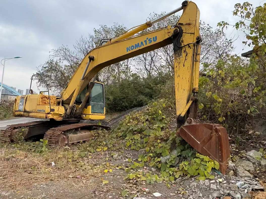 Used Komatsu PW200-7 Excavator 2016 Model