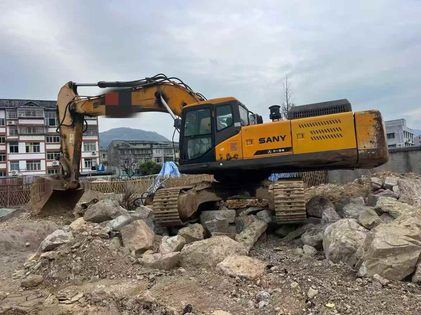 Used Sany SY85 Excavator 2011 Model / 2