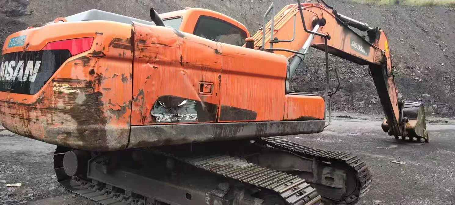 Used Doosan DX15 Excavator 2018 Model / 3