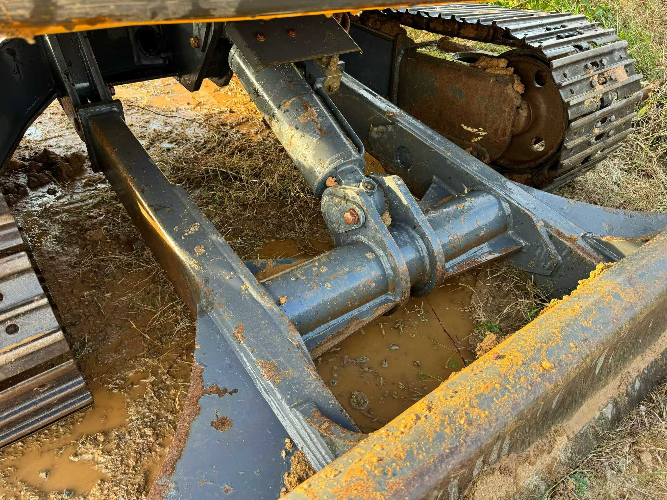 Used XCMG XE60 Excavator 2022 Model / 4