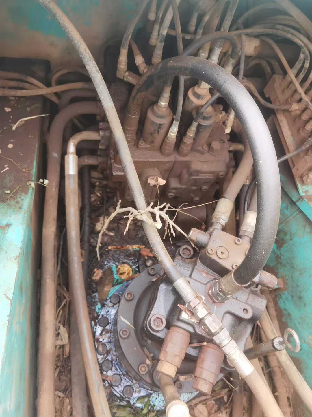 Used Kobelco SK210 Excavator 2016 Model / 5