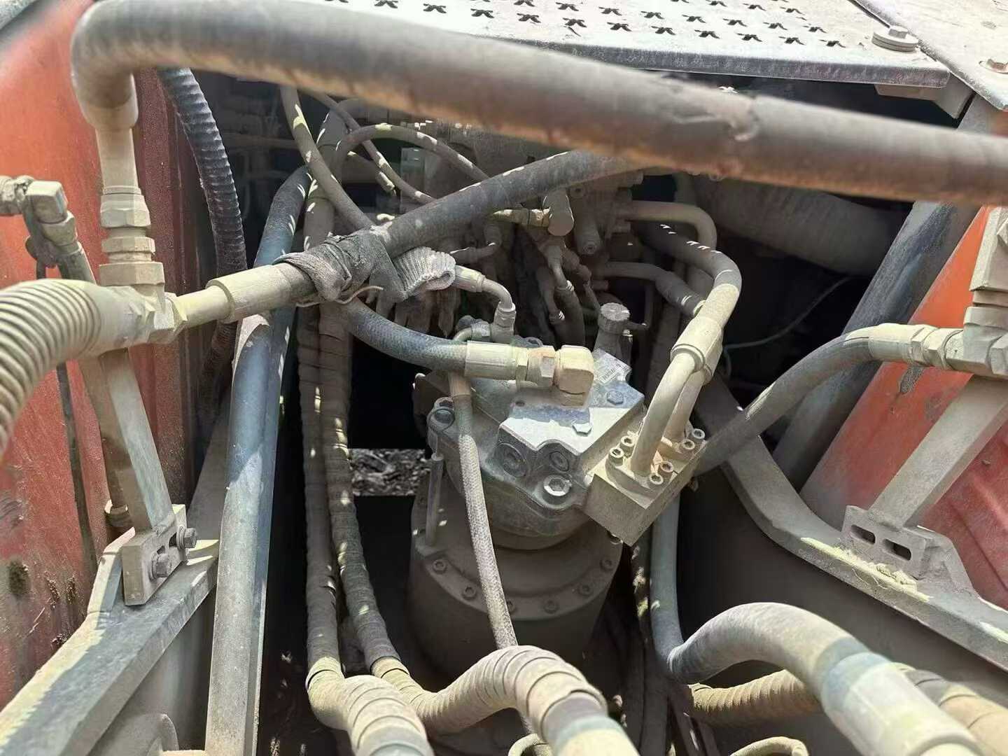 Used Doosan DH220 Excavator 2017 Model / 4