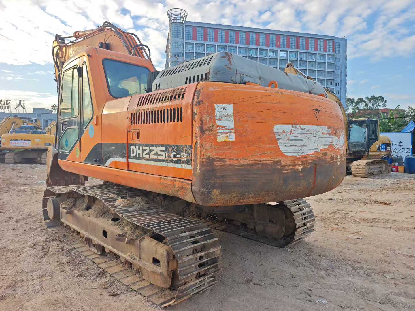 Used Doosan DX215-9C Excavator 2014 Model / 4
