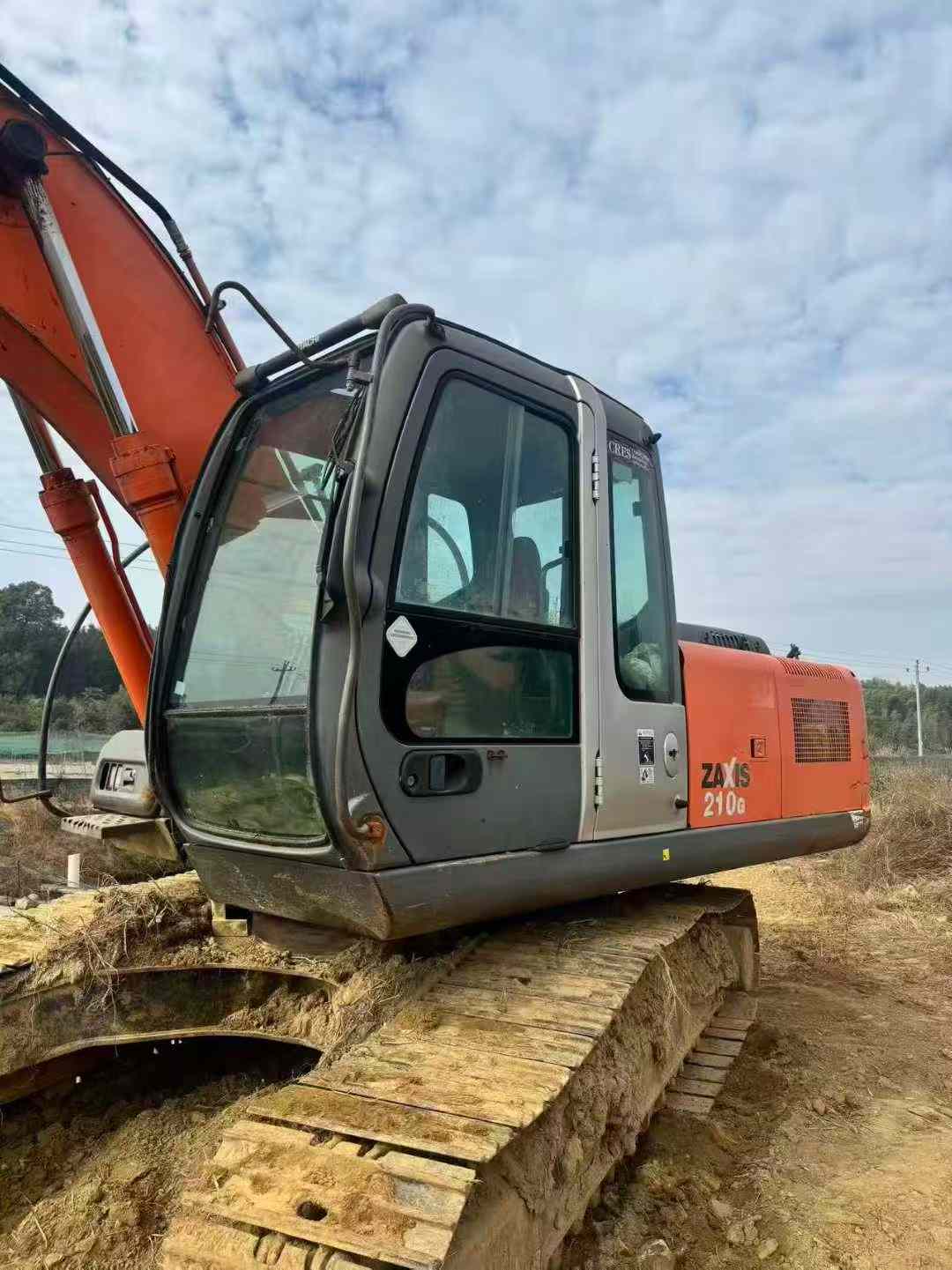 Used Hitachi ZAXIS200 Excavator 2016 Model / 3