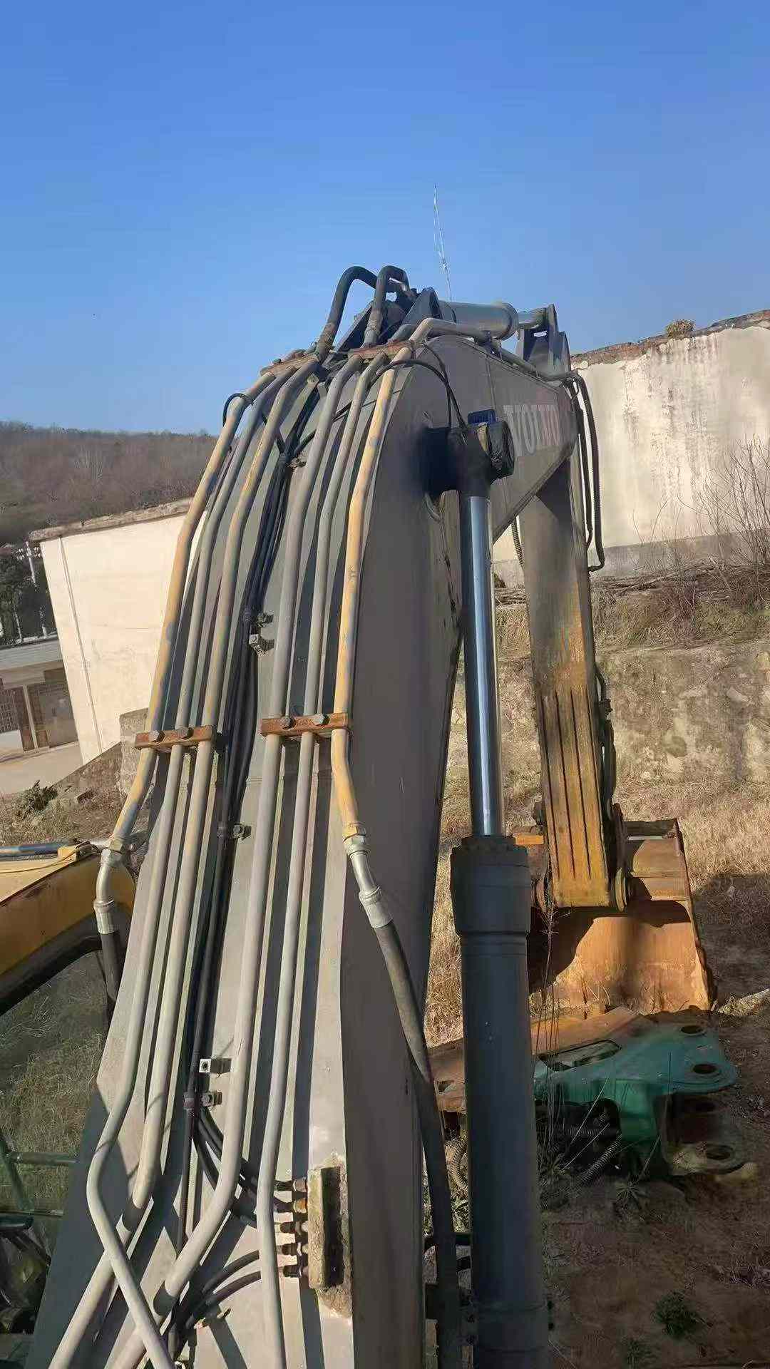 Used Volvo EC240 Excavator 2016 Model / 6