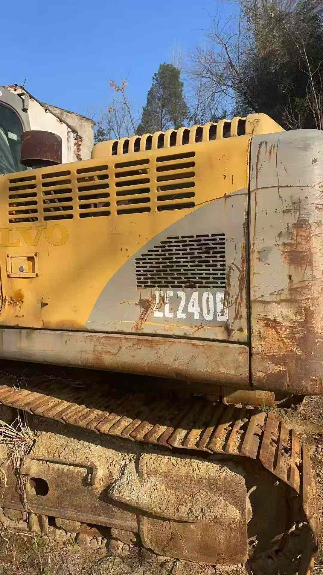 Used Volvo EC240 Excavator 2016 Model / 2