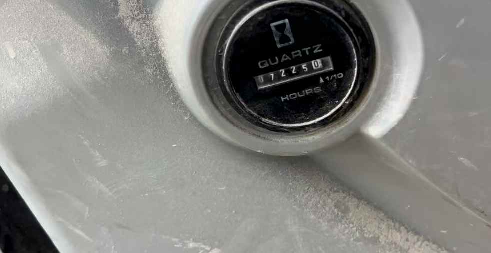 Used Kobelco SK350LC8 Excavator 2011 Model / 5