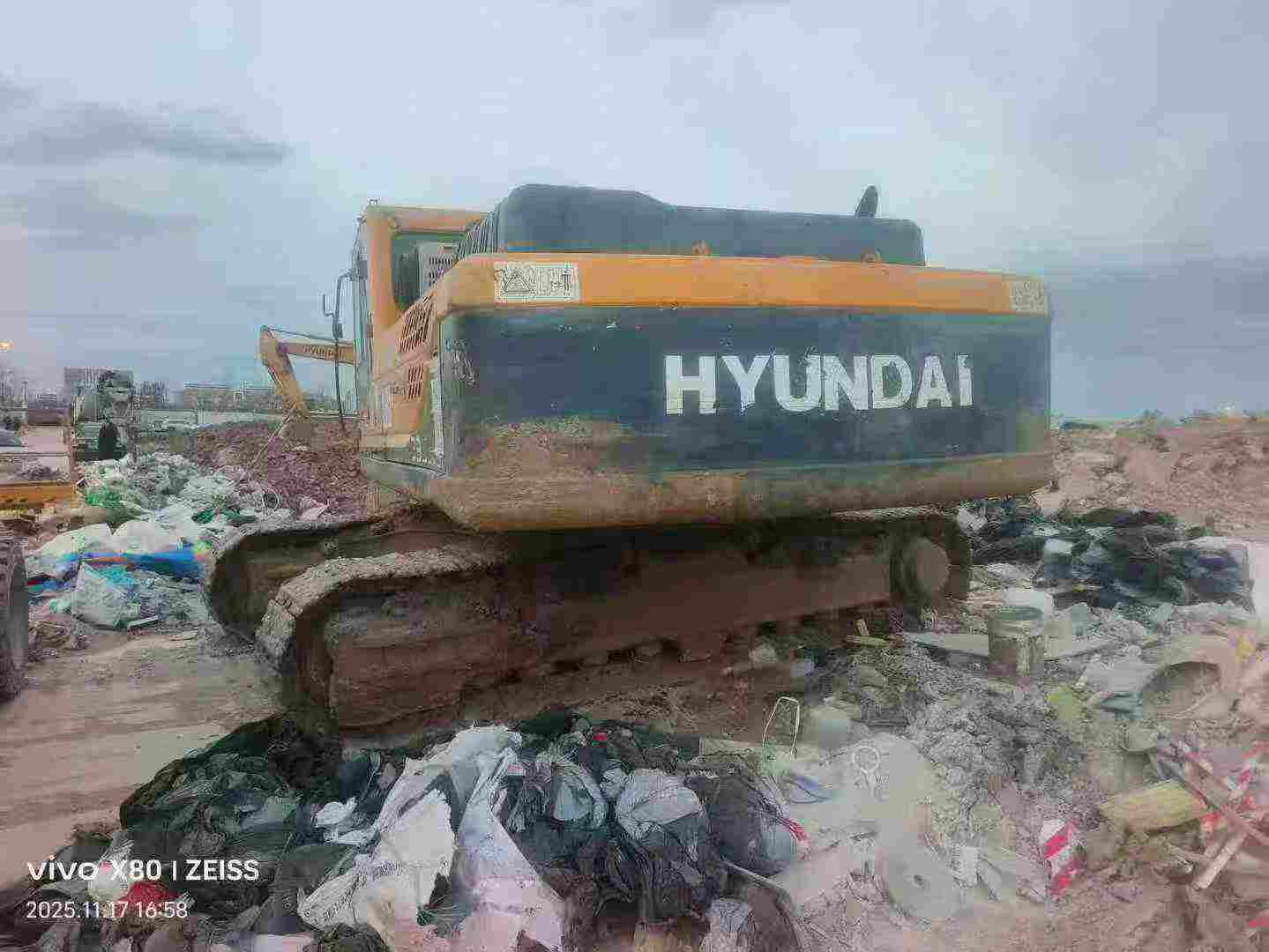 Used Hyundai R305LC-9T Excavator 2016 Model