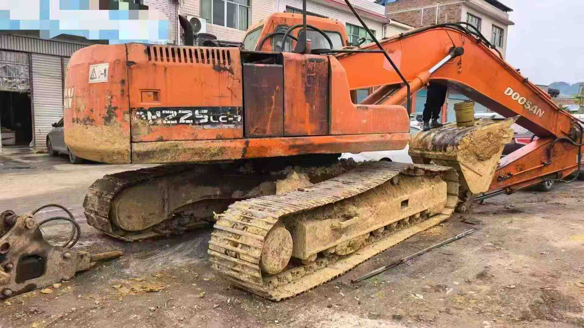 Used Doosan DH220 Excavator 2016 Model / 5