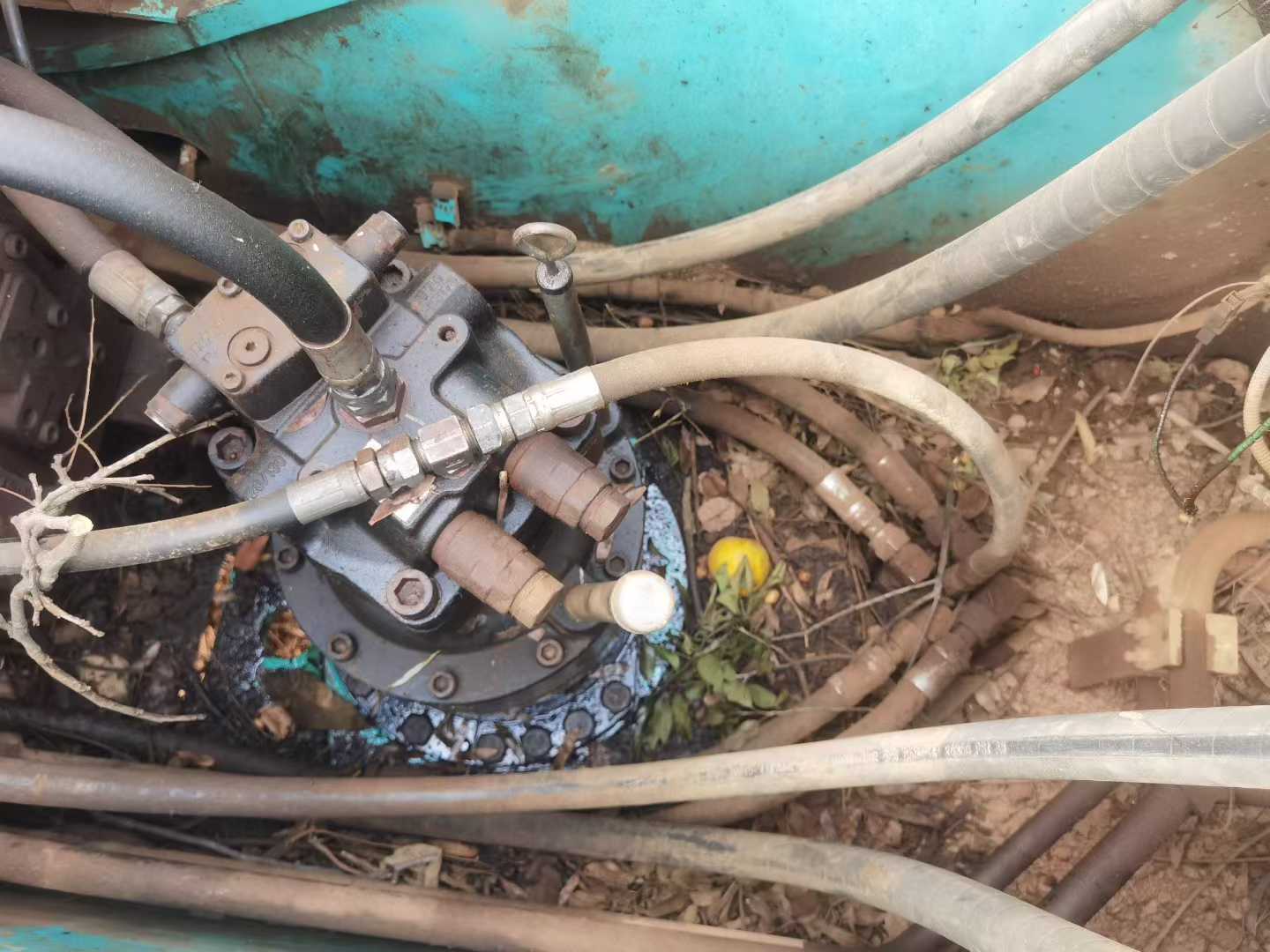 Used Kobelco SK210 Excavator 2016 Model / 6