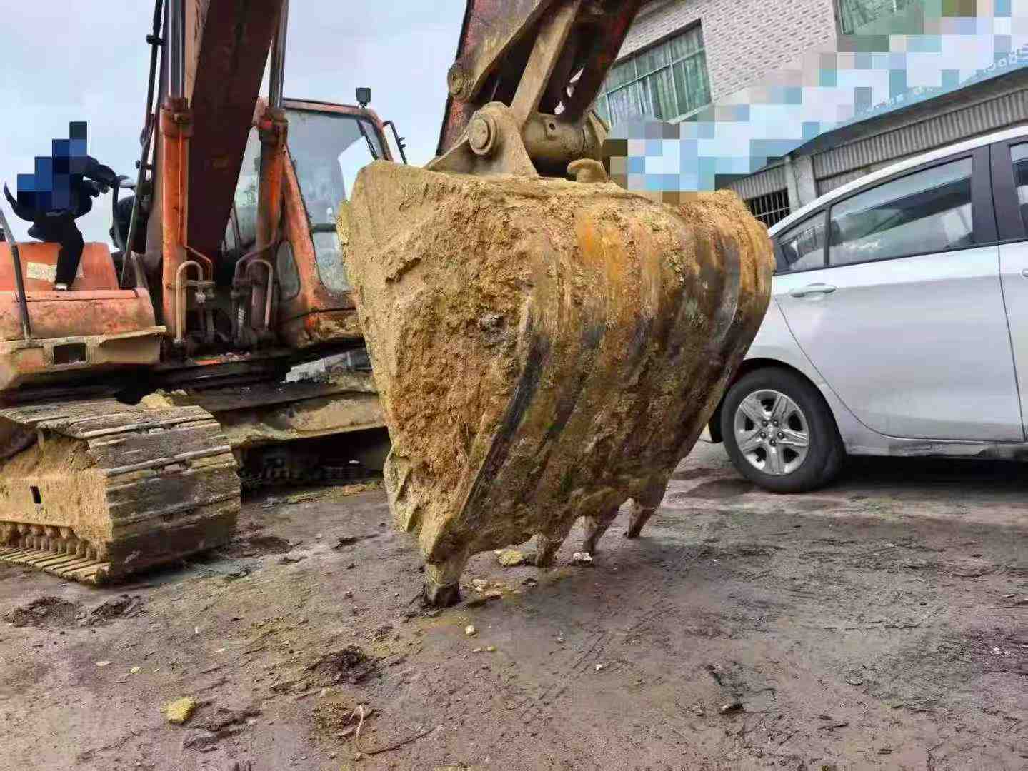 Used Doosan DH220 Excavator 2016 Model / 2