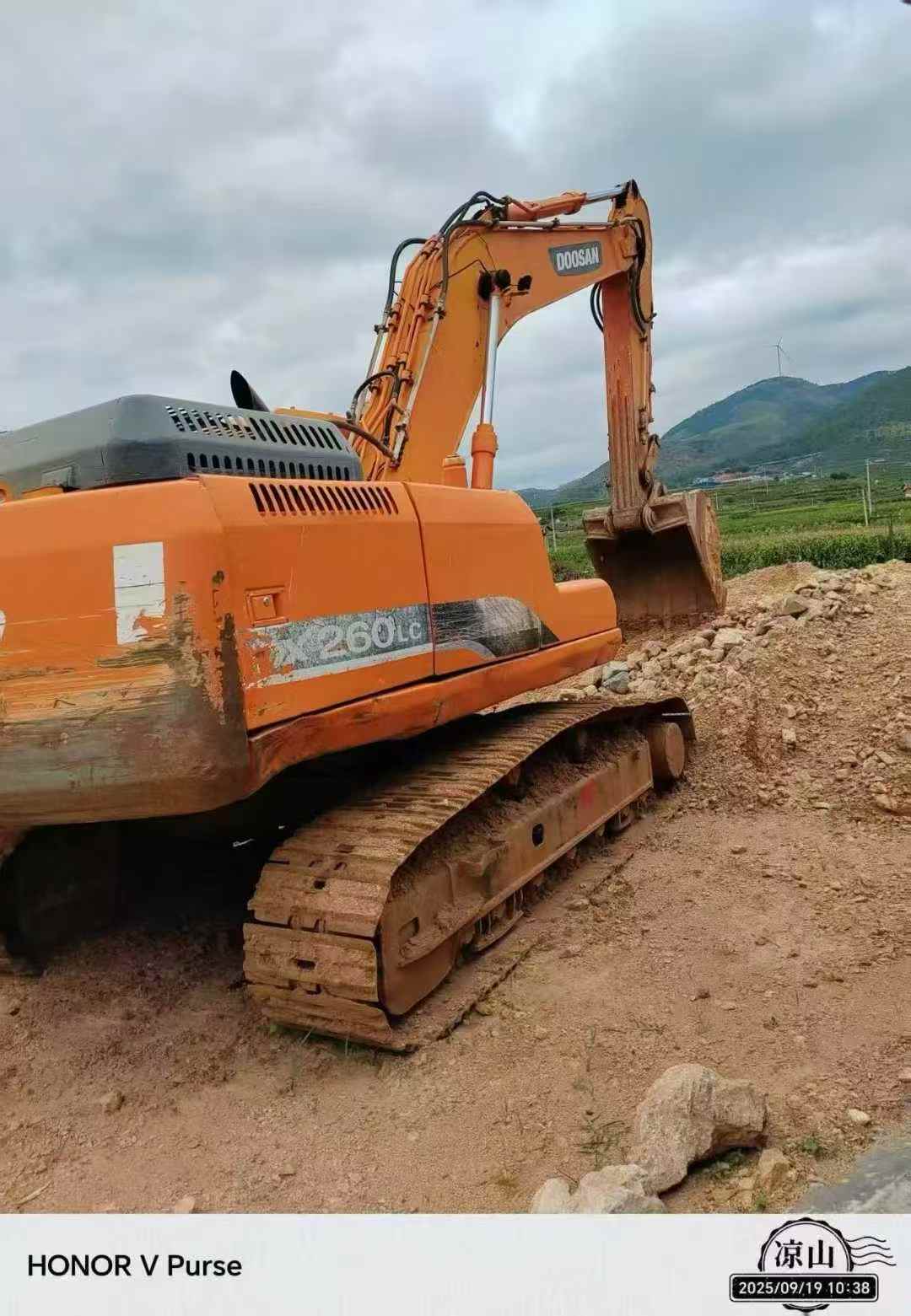Used Doosan DH220 Excavator 2014 Model