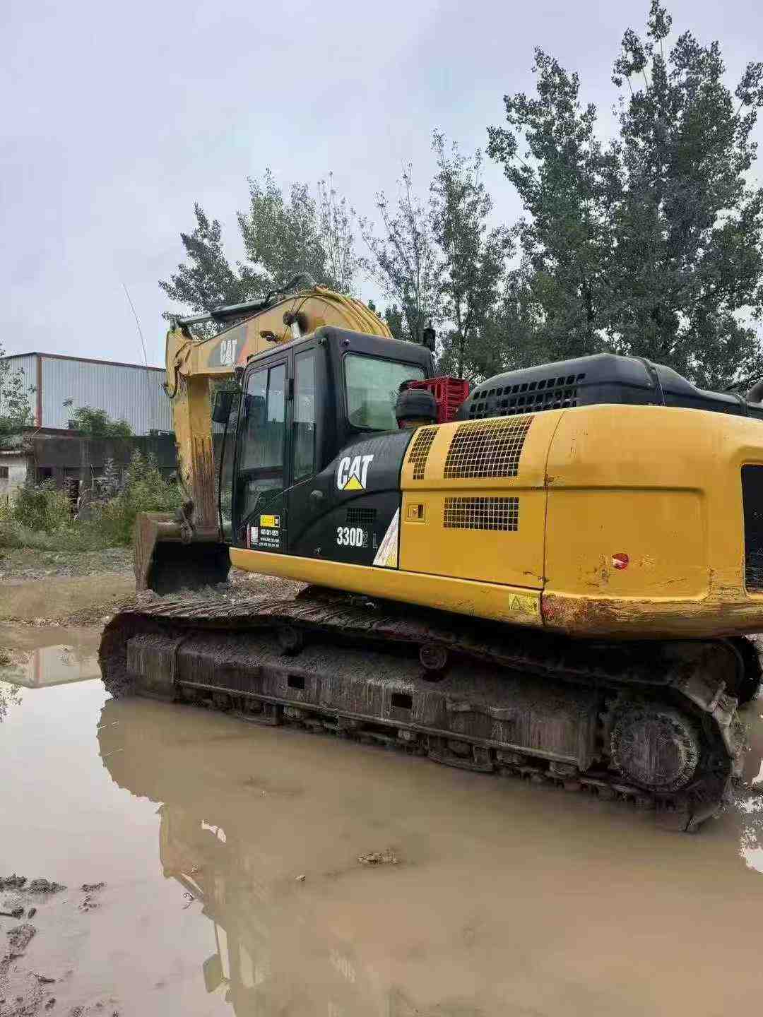 Used Caterpillar 330L Excavator 2016 Model / 9