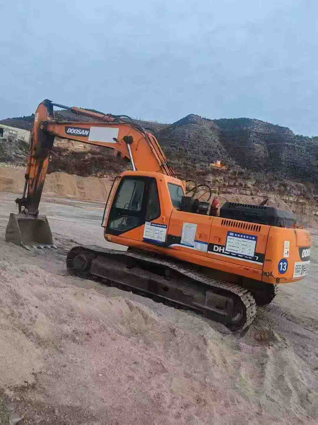 Used Doosan DL300 Excavator 2016 Model / 4