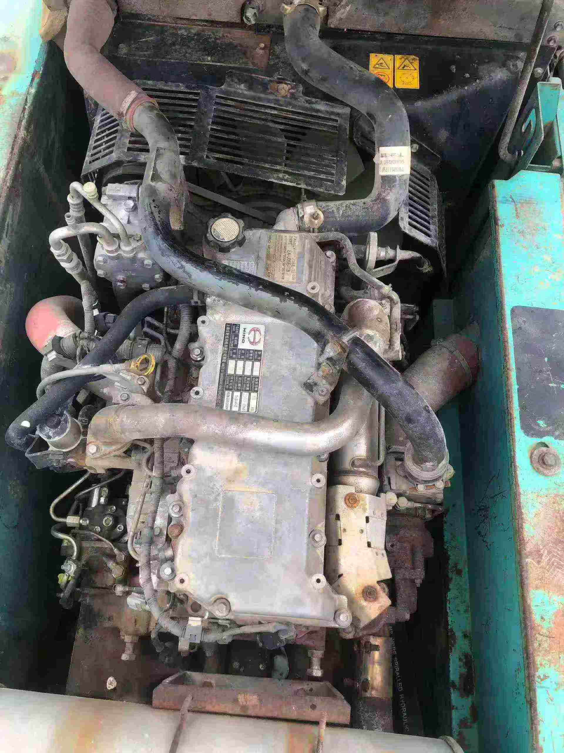 Used Kobelco SK200 Excavator 2016 Model / 4