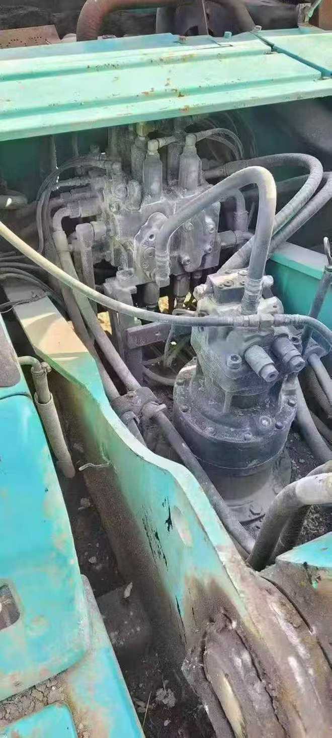 Used Kobelco SK200 Excavator 2016 Model / 6