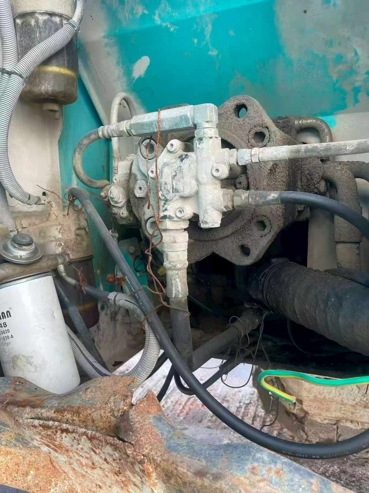 Used Kobelco SK2008 Excavator 2013 Model / 3