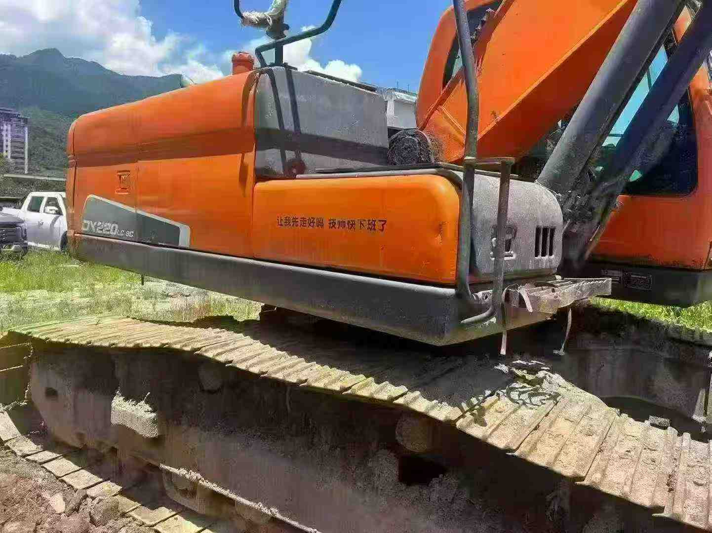 Used Doosan DH220 Excavator 2020 Model / 2