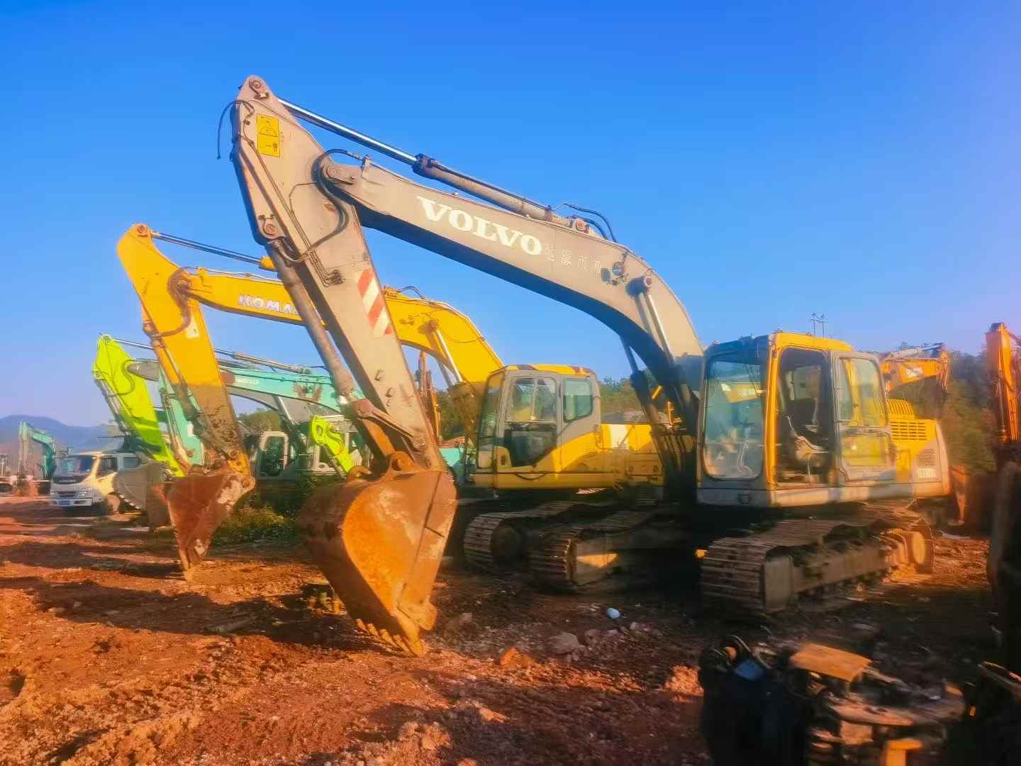 Used Komatsu PC220 Excavator 2016 Model