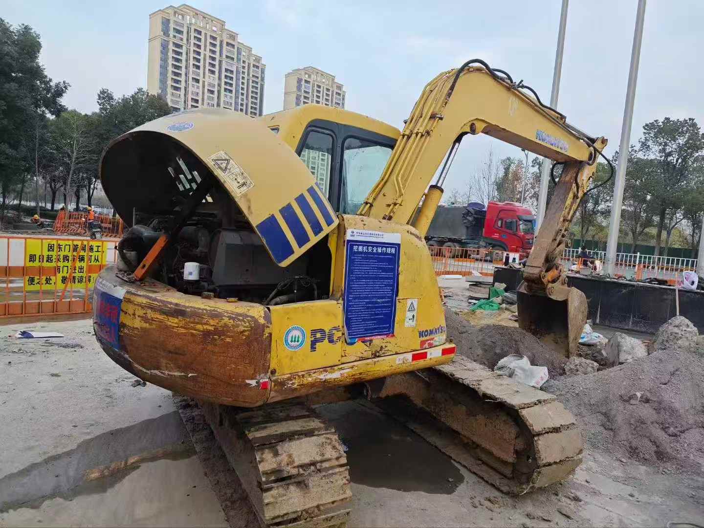 Used Komatsu PC60-7 Excavator 2010 Model