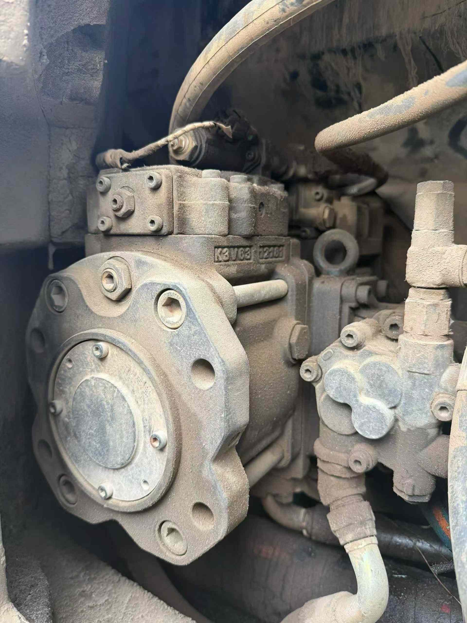 Used Kobelco SK135 Excavator 2016 Model / 5