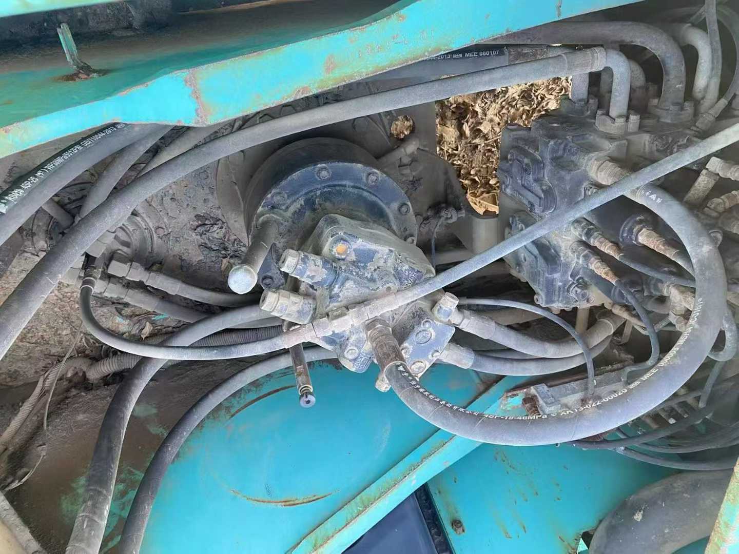 Used Kobelco SK210 Excavator 2011 Model / 6