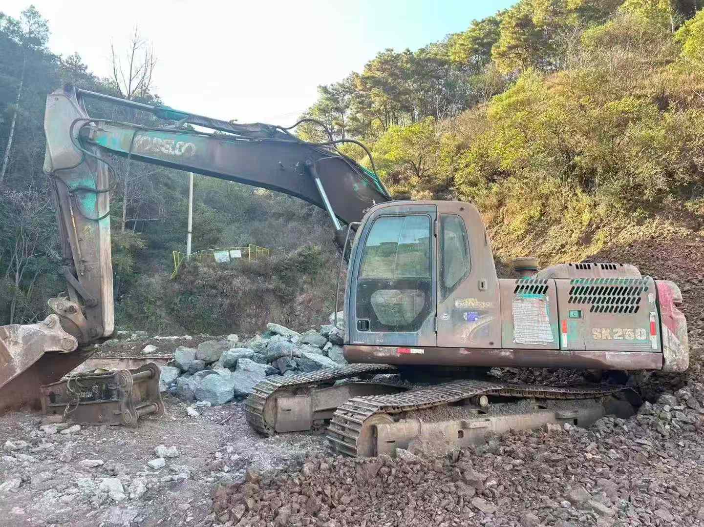 Used Kobelco SK210 Excavator 2014 Model / 8