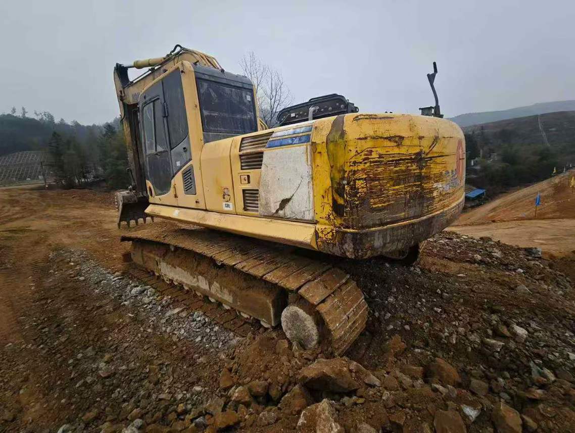 Used Komatsu PC240-11M0 Excavator 2010 Model
