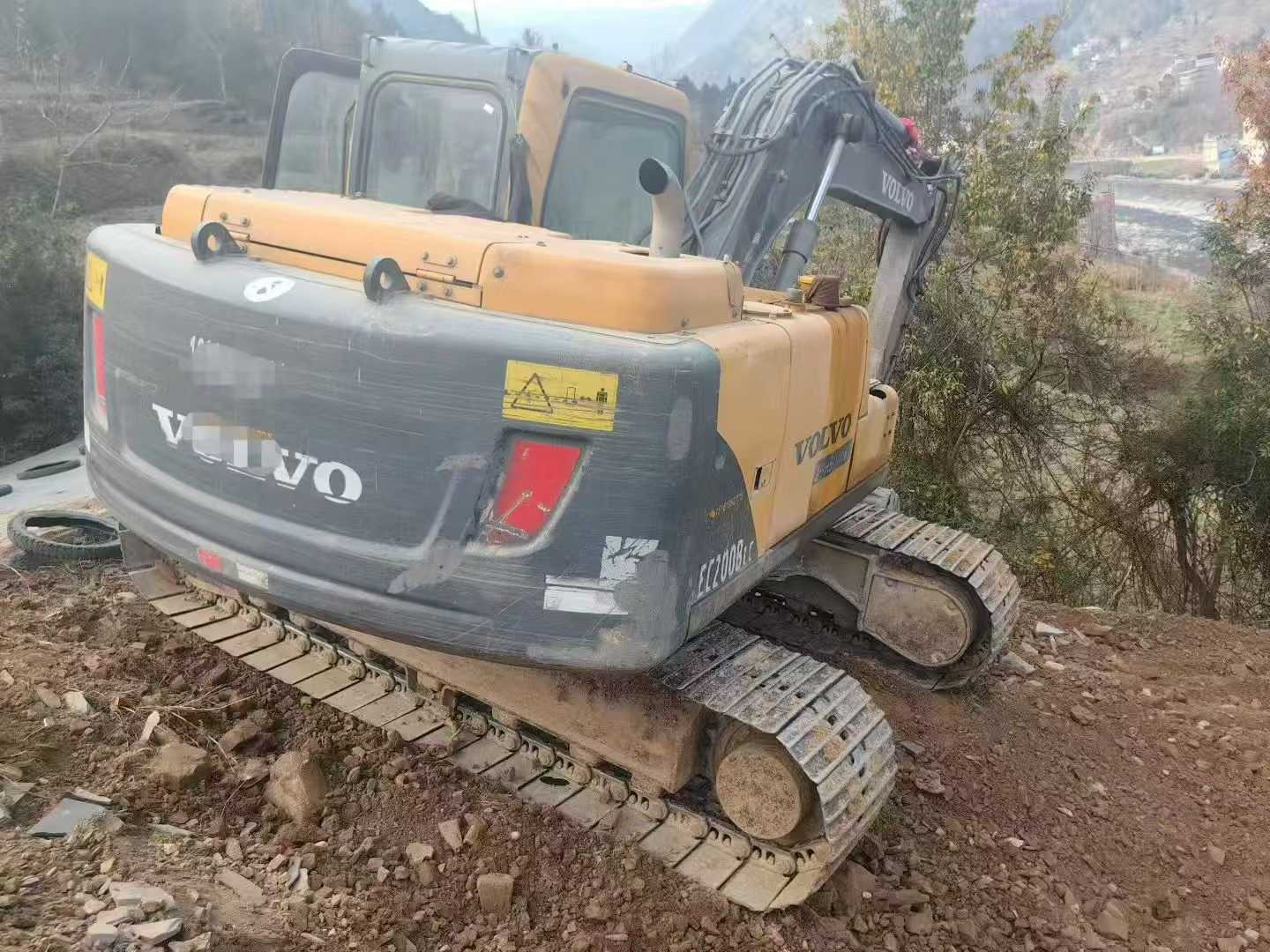 Used Volvo EC140 Excavator 2015 Model