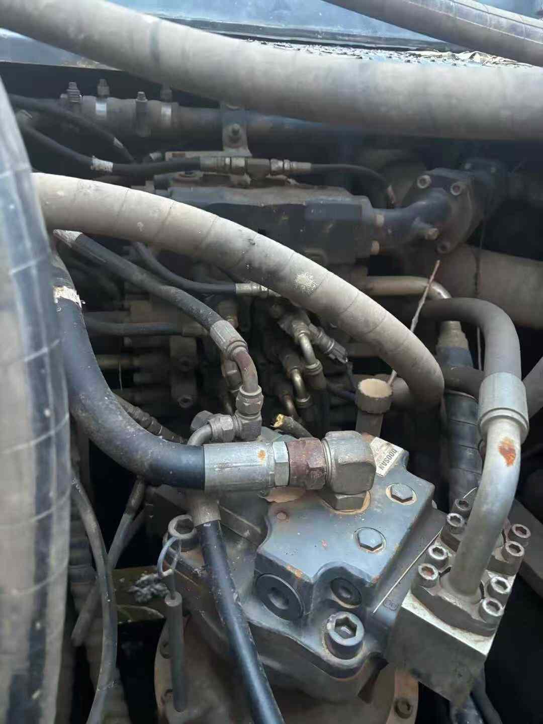 Used Doosan DX15 Excavator 2017 Model / 4