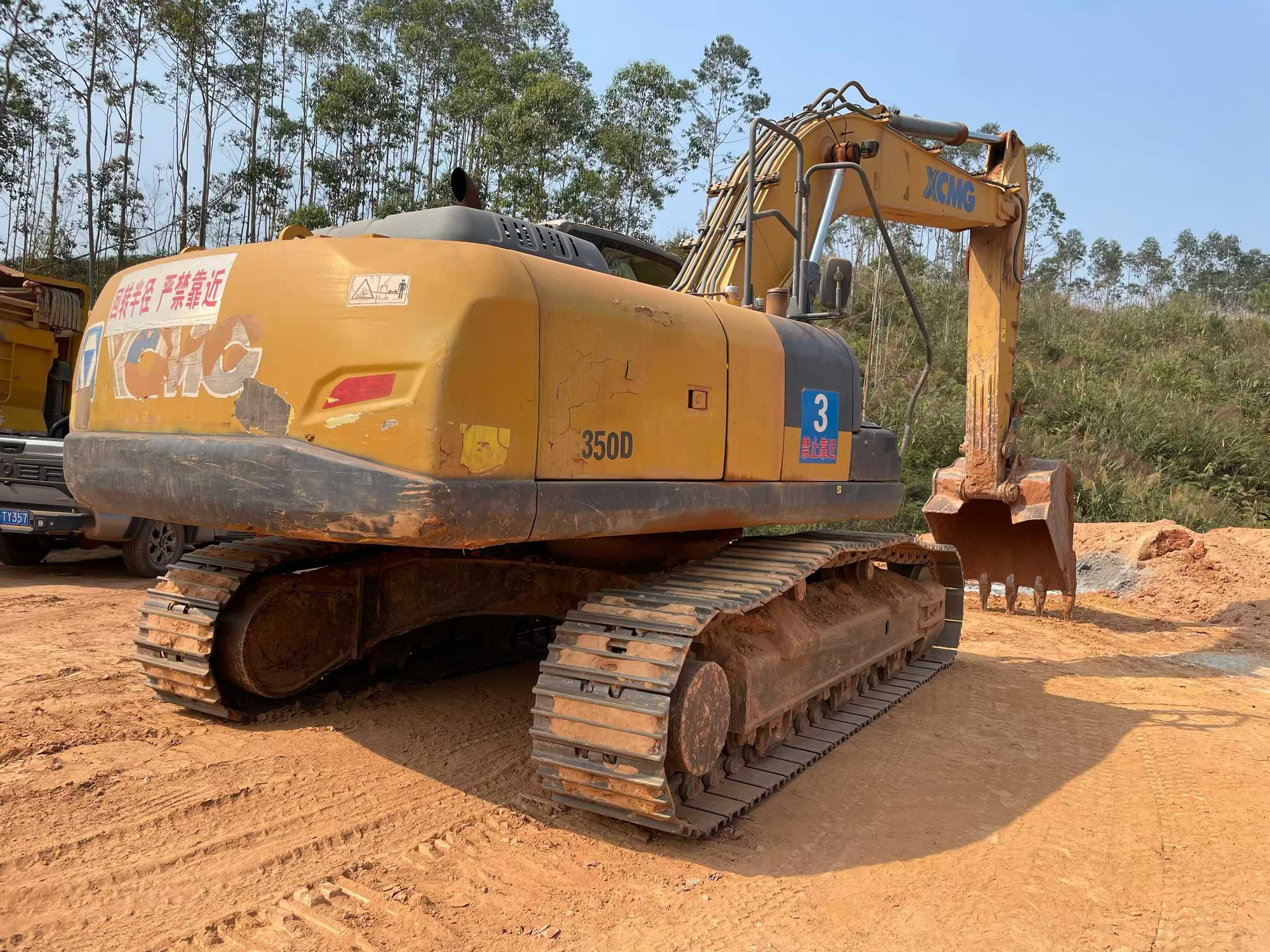 Used XCMG XE305D Excavator 2016 Model / 2