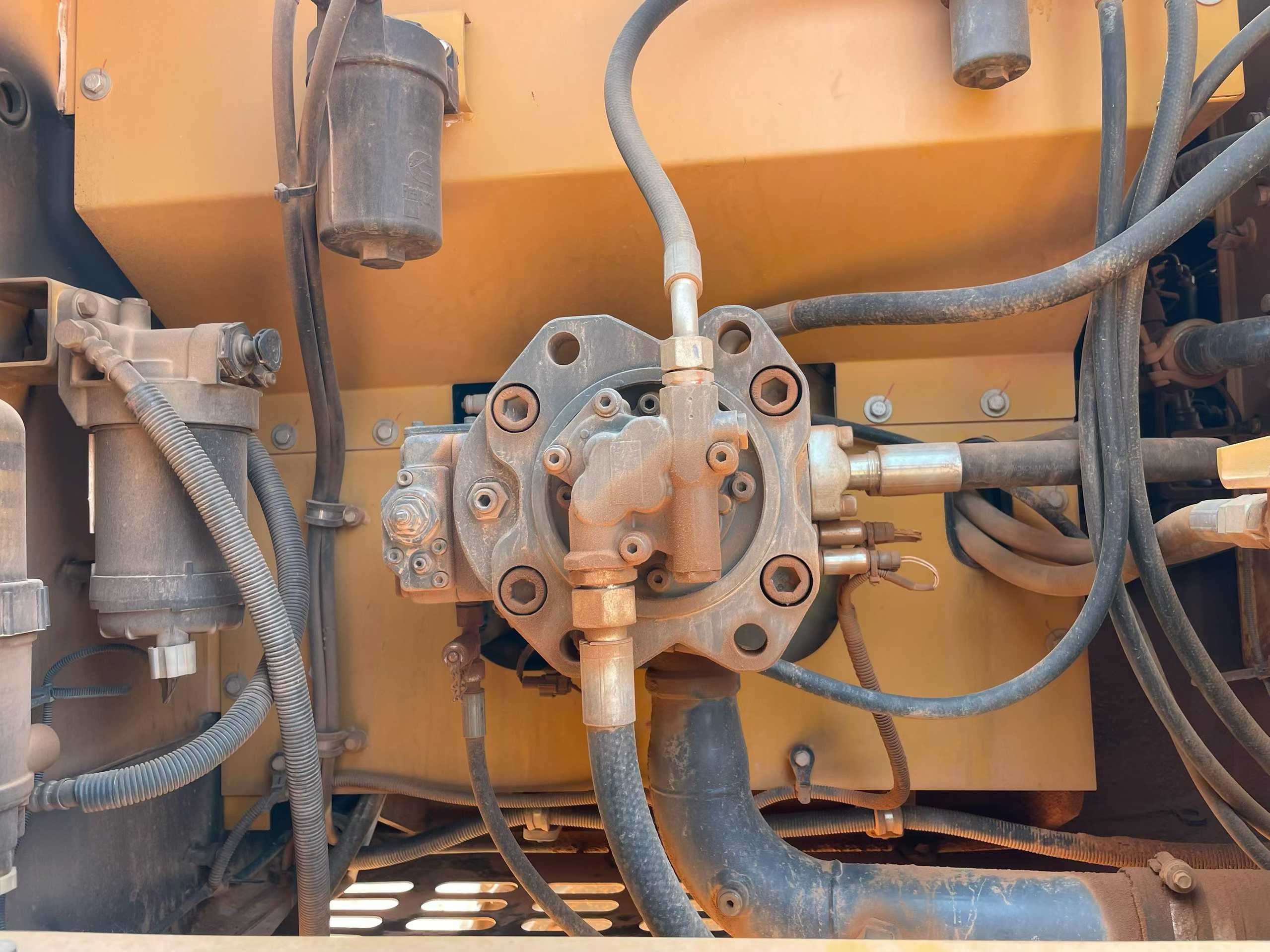 Used XCMG XE305D Excavator 2016 Model / 8