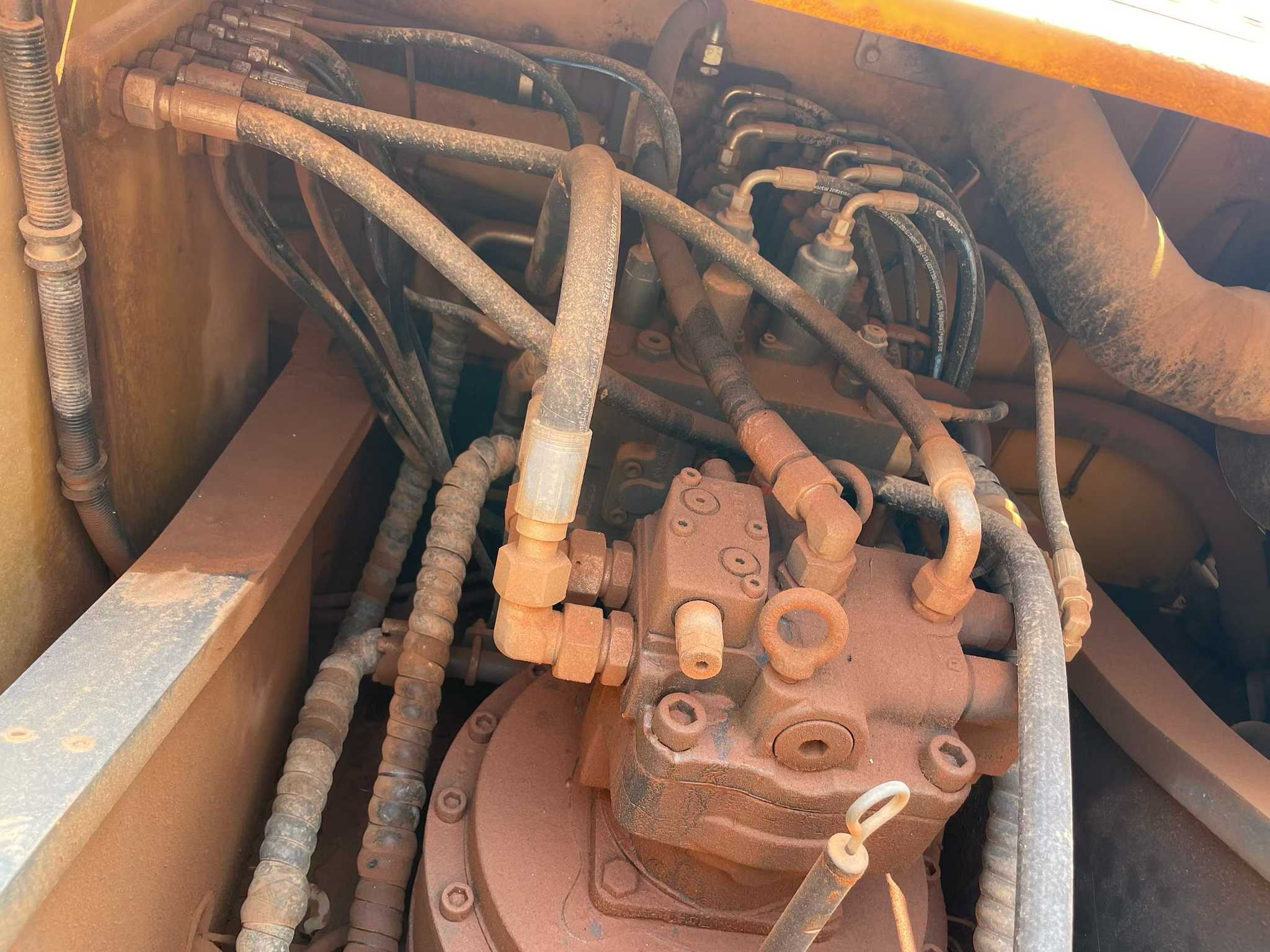 Used XCMG XE305D Excavator 2016 Model / 6