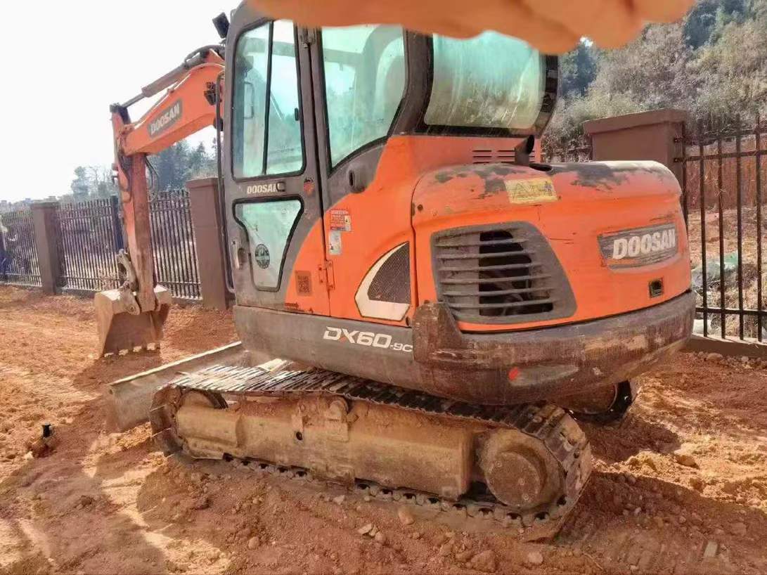 Used Doosan DH55 Excavator 2018 Model / 3