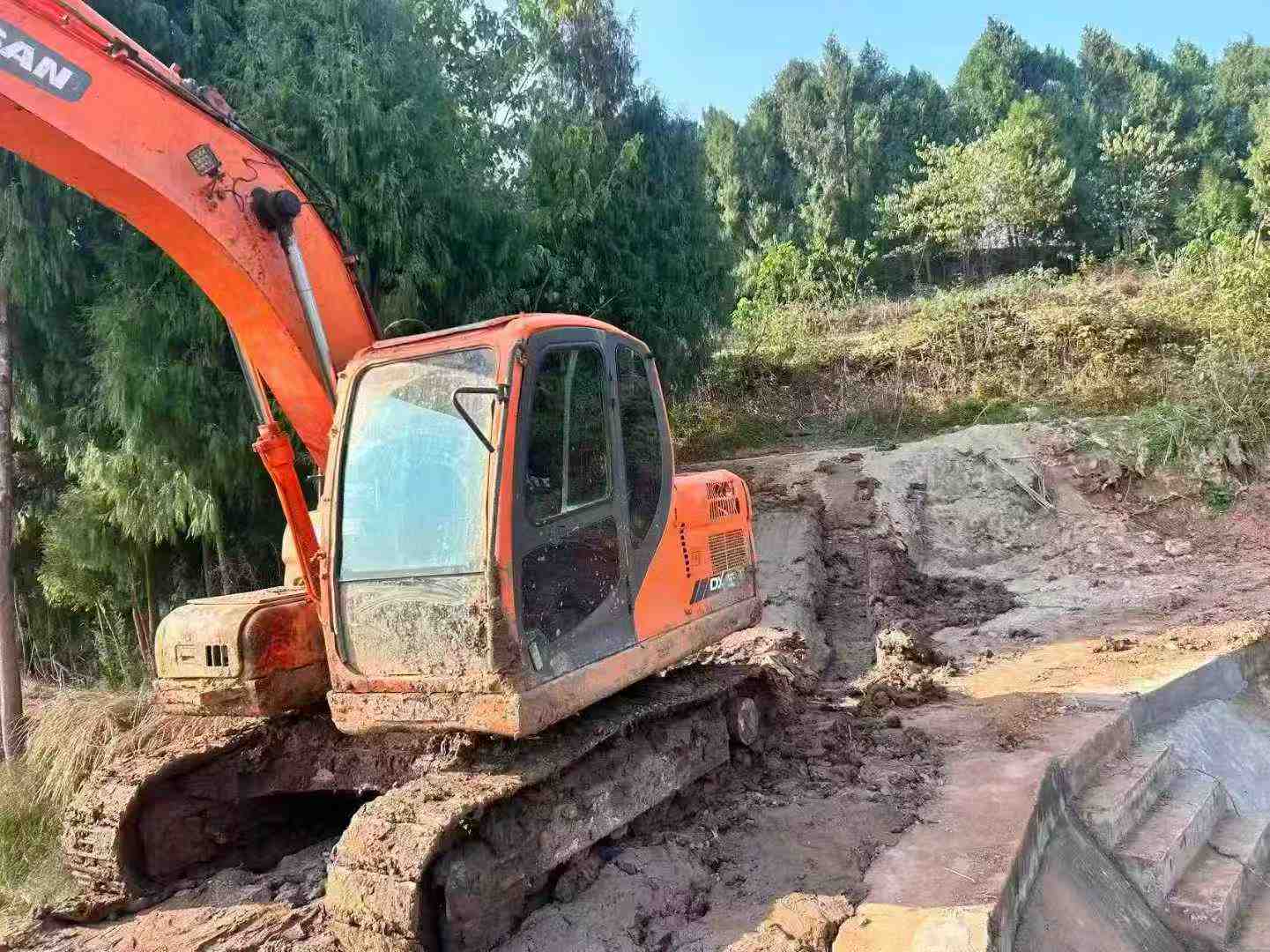 Used Doosan DX120 Excavator 2016 Model / 2