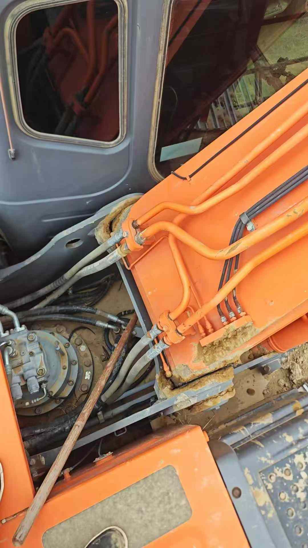 Used Hitachi ZX240 Excavator 2012 Model / 5