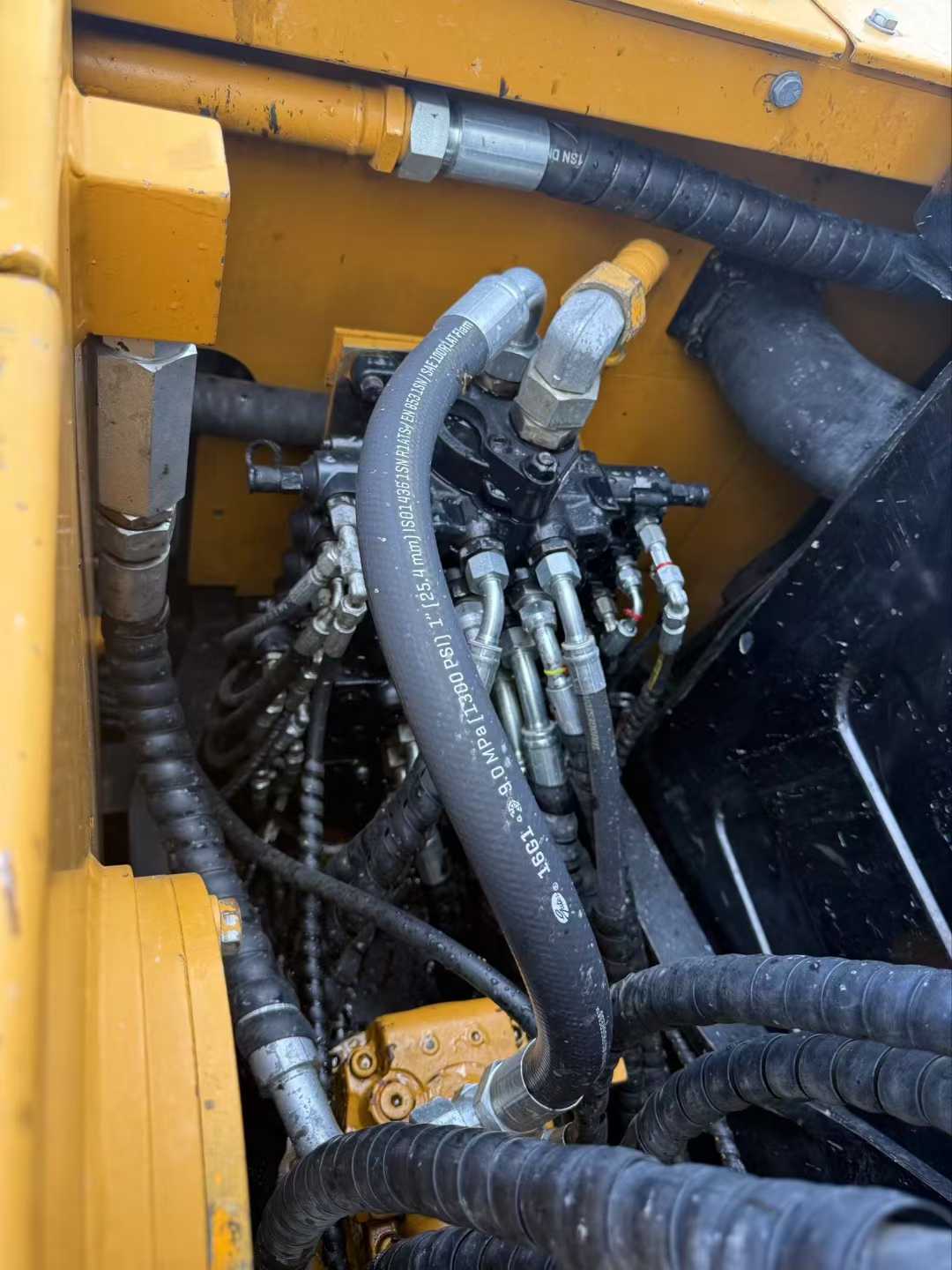 Used Sany SY95C Excavator 2016 Model / 6