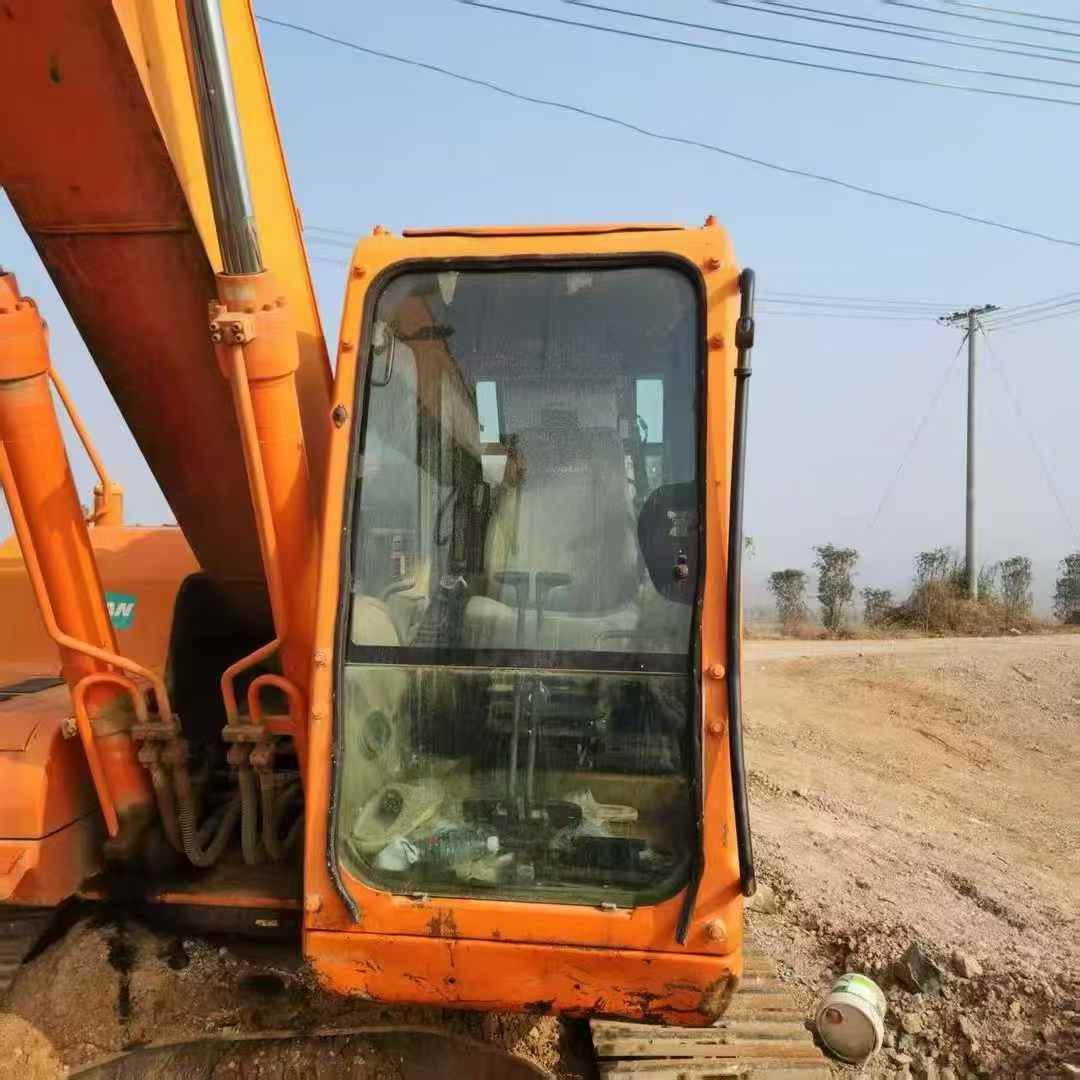 Used Doosan DX15 Excavator 2016 Model / 9